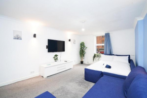 Quirky Flat in the City Hub